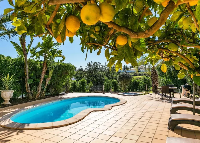 In Mit Privatem Pool By Interhome Ferienhaus